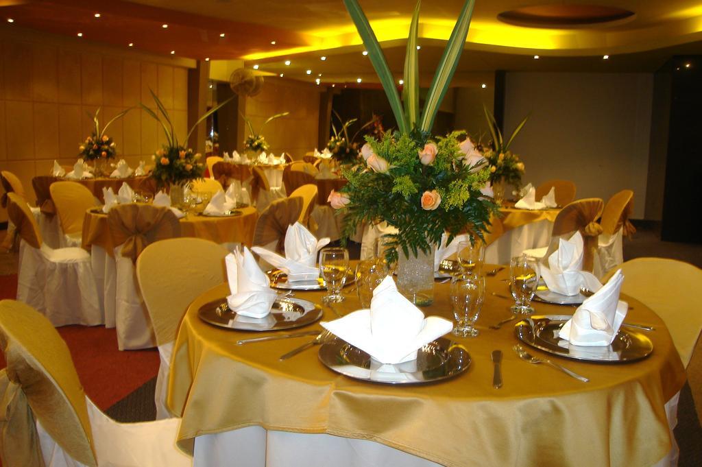 Hotel Plaza Rosa Medellín Exterior foto